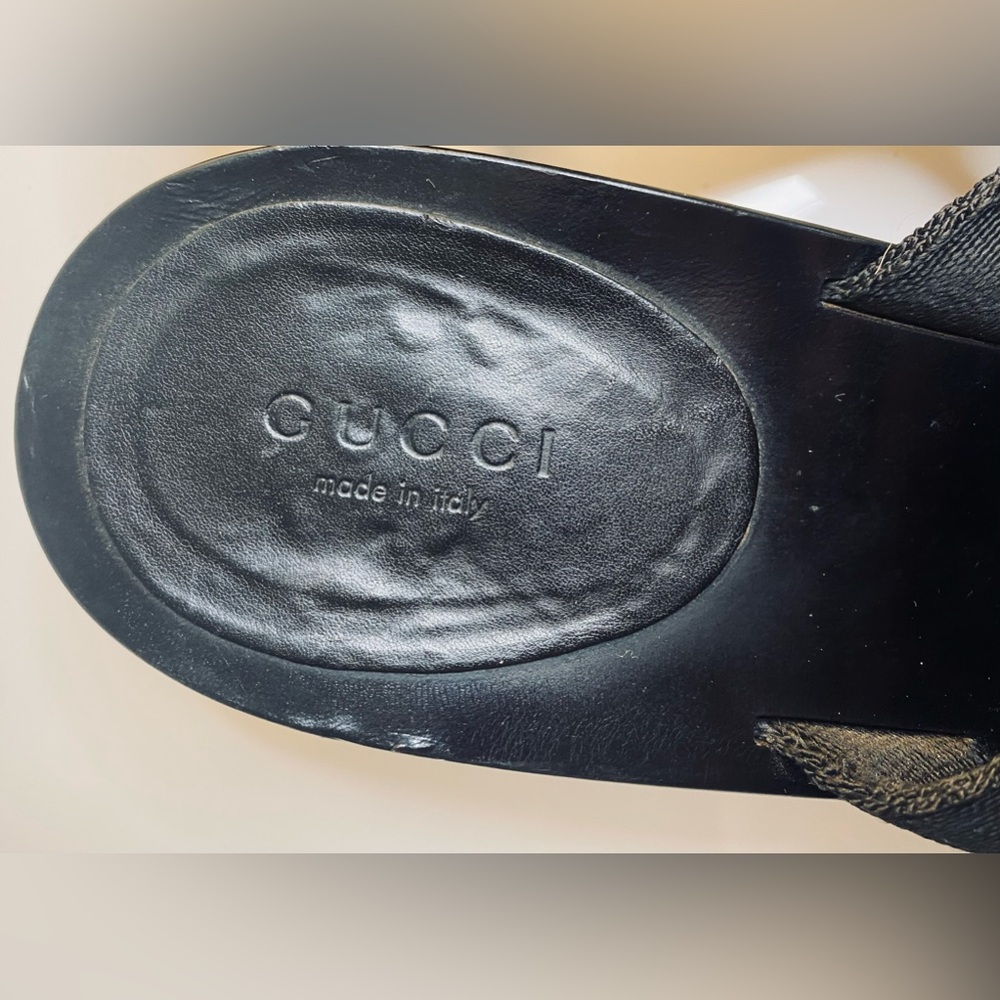 GUCCI INTERLOCKING “GG” KITTEN HEEL THONG SANDAL - Picture 5 of 7